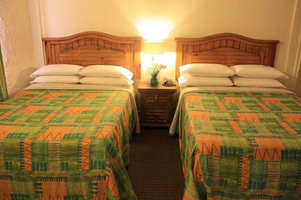 Hotel Abadia Plaza グアナファト エクステリア 写真